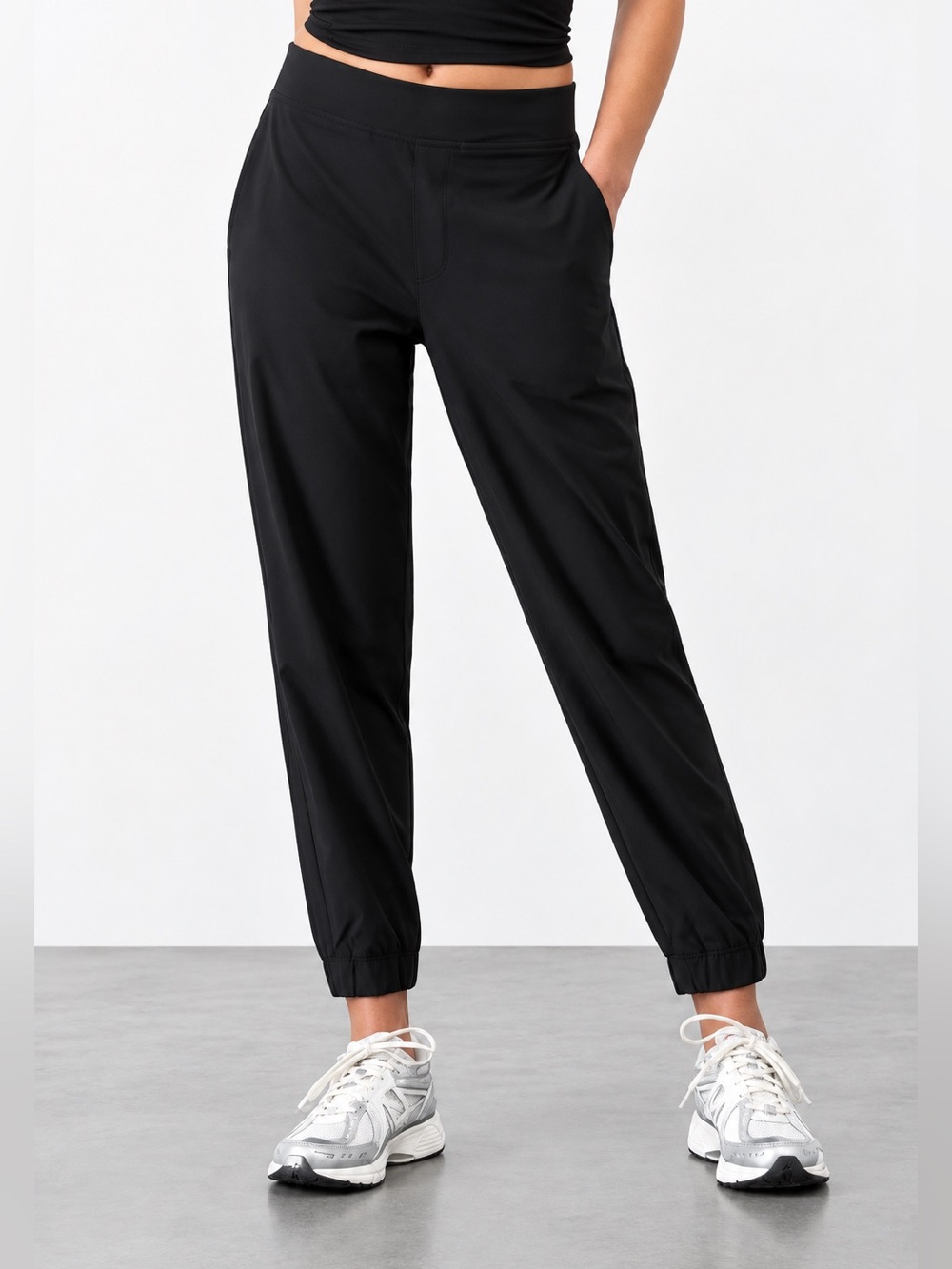 Athleta Brooklyn Jogger Pants Black Size 8 Pockets Athleisure Casual Minimalist